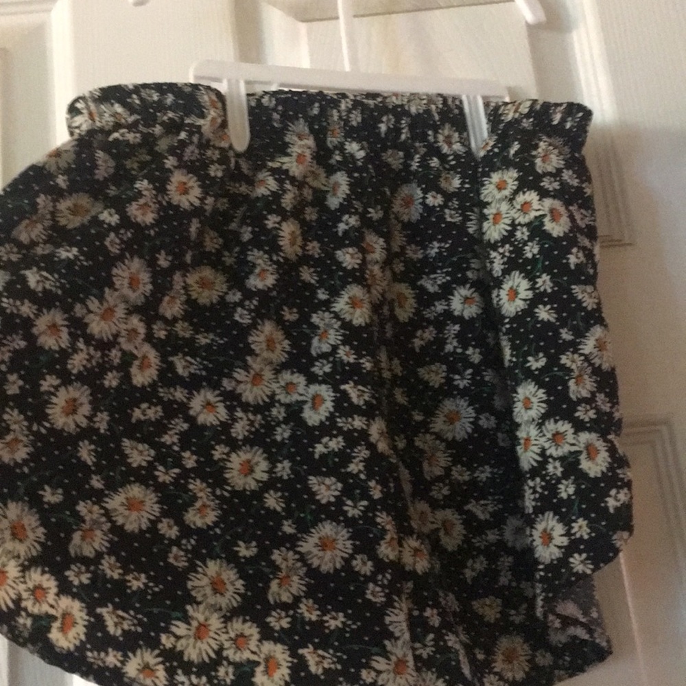 Shorts - Picture 2 of 2